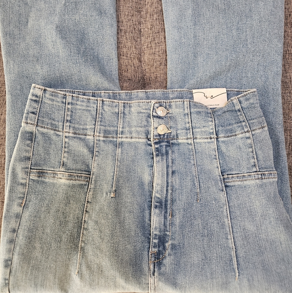 We The Free Jayde  High Rise Flare Jeans Size 33 - Picture 9 of 9